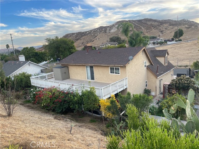 7929 bolton ave, Riverside CA: https://media.crmls.org/medias/06892608-4d29-4fd4-b77c-c7d7266f62d7.jpg