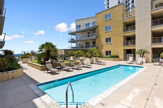 1400 E Ocean Boulevard, Long Beach CA: https://media.crmls.org/medias/0689459b-029d-4f91-8733-60d436e7a8f4.jpg