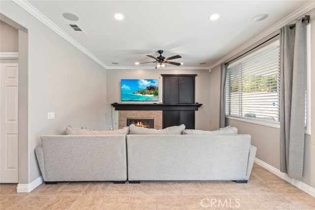 Detail Gallery Image 12 of 47 For 2487 Sweet Rain Way, Corona,  CA 92881 - 4 Beds | 3 Baths