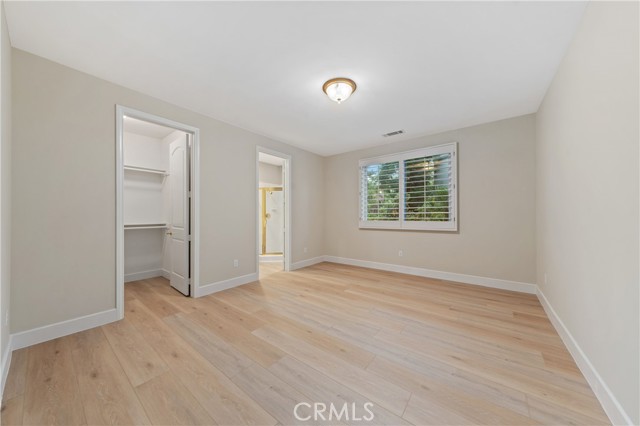 5418 Amber Circle, Calabasas CA: https://media.crmls.org/medias/068a0d62-ea7d-4f31-a160-4ed8cb0026b0.jpg