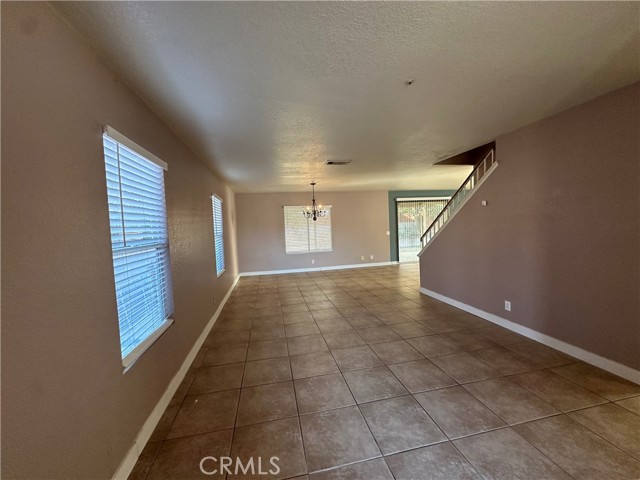 Detail Gallery Image 4 of 4 For 11355 Tondela St, Fontana,  CA 92337 - 5 Beds | 2/1 Baths