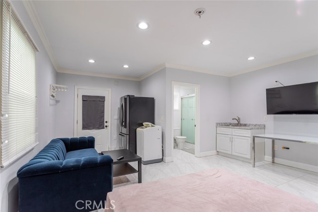 Detail Gallery Image 36 of 45 For 17242 Horace St, Granada Hills,  CA 91344 - 4 Beds | 4 Baths