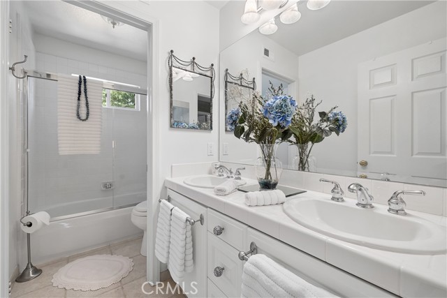 Detail Gallery Image 25 of 44 For 24587 Lola, Newhall,  CA 91321 - 5 Beds | 3 Baths