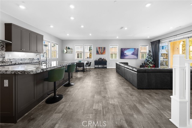 Detail Gallery Image 6 of 70 For 115 Frame, Irvine,  CA 92618 - 3 Beds | 2/1 Baths