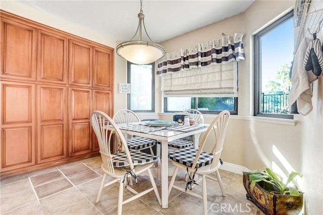 Detail Gallery Image 7 of 21 For 3739 Calle Jazmin, Calabasas,  CA 91302 - 3 Beds | 2/1 Baths