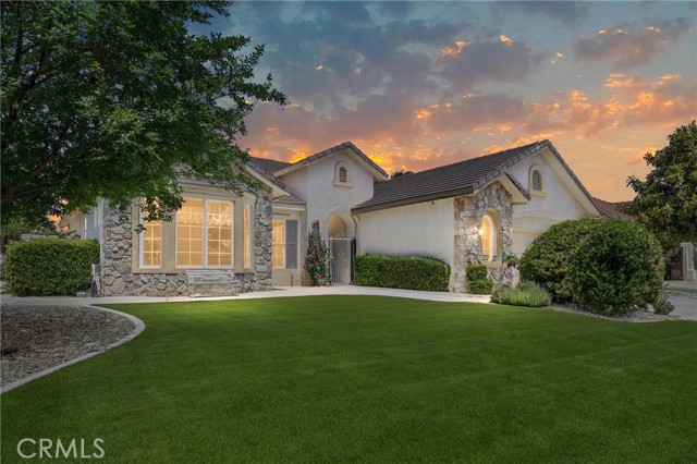 Detail Gallery Image 2 of 51 For 2403 Crocus Dr, Bakersfield,  CA 93311 - 3 Beds | 2 Baths