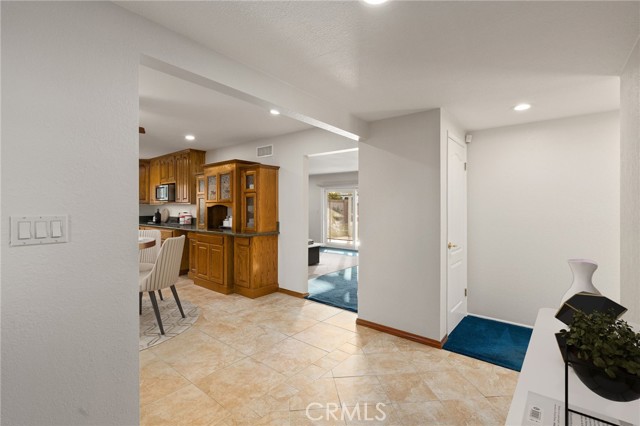 Detail Gallery Image 14 of 38 For 819 N Shaftesbury Ave, San Dimas,  CA 91773 - 3 Beds | 2 Baths