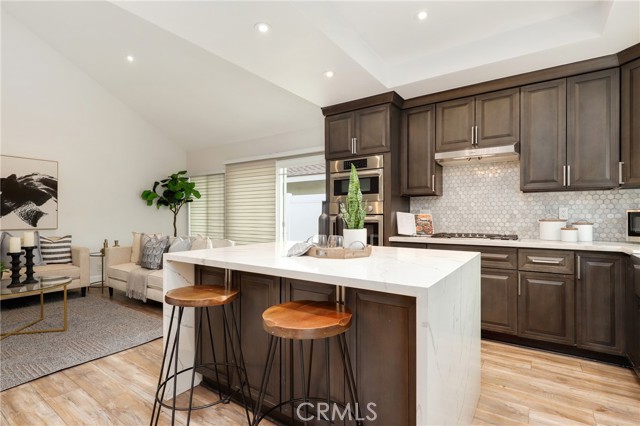 17822 Aberdeen Lane, Villa Park CA: https://media.crmls.org/medias/068d0eb2-055b-4887-a481-481210dad518.jpg