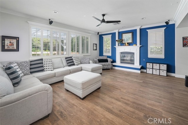 26745 Sandburn Place, Stevenson Ranch CA: https://media.crmls.org/medias/068d367f-2c0d-44f1-8433-1f736599a56a.jpg