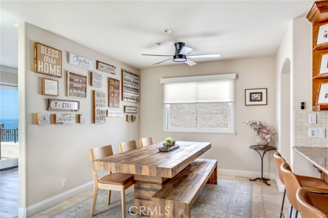 117 Santa Ana Lane, San Clemente CA: https://media.crmls.org/medias/068d51da-ba9a-4f96-97d1-d618a3f65ee6.jpg