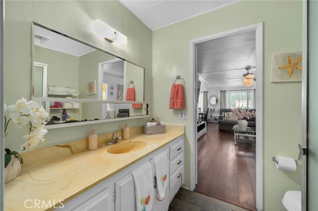 Detail Gallery Image 17 of 33 For 5800 Hamner #416,  Corona,  CA 91752 - 3 Beds | 3 Baths