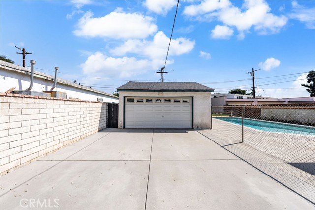 10917 Montecito Drive, El Monte CA: https://media.crmls.org/medias/068d8aaa-1892-4a80-8f8d-122975c2452d.jpg