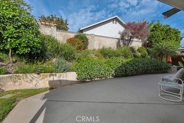 Detail Gallery Image 32 of 44 For 32 W Bonita, Simi Valley,  CA 93065 - 3 Beds | 2 Baths