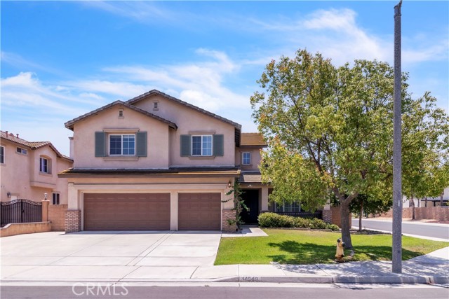 14549 Becker Drive, Eastvale CA: https://media.crmls.org/medias/068ddcd5-5a5c-4698-b4d0-e0d07b2b8a4f.jpg