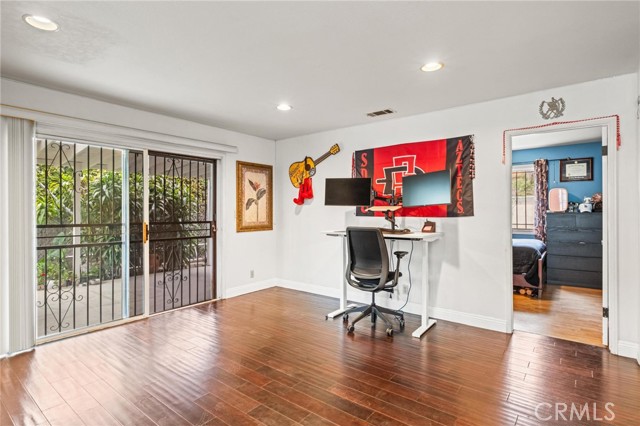 Detail Gallery Image 15 of 35 For 5048 W 121st St, Hawthorne,  CA 90250 - 4 Beds | 2/1 Baths