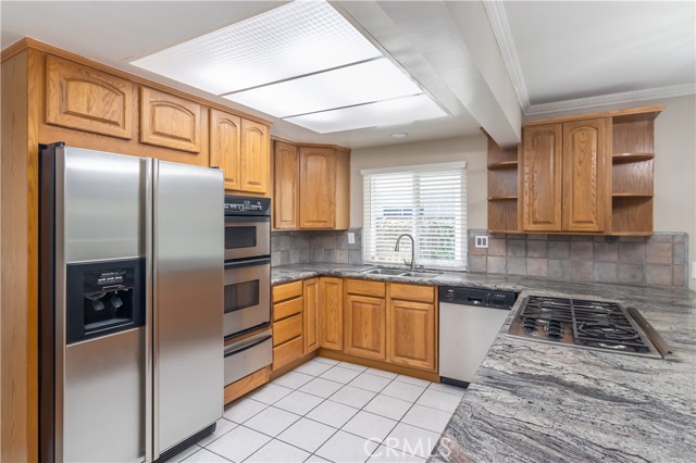 Detail Gallery Image 15 of 29 For 10611 Jordan Ave, Chatsworth,  CA 91311 - 3 Beds | 2/1 Baths