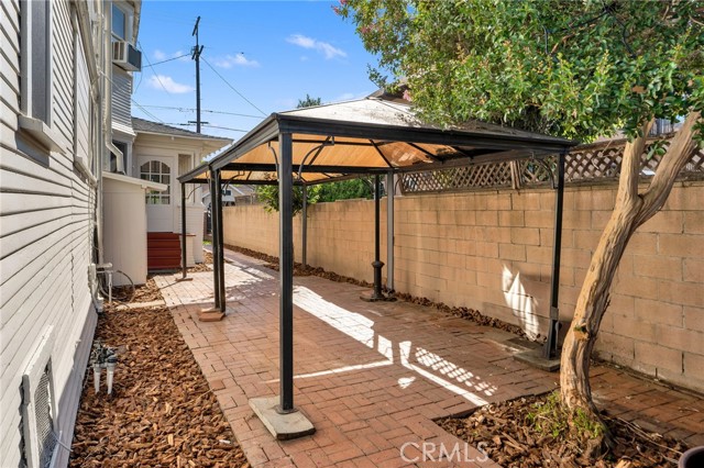 227 N Avenue 57, Los Angeles CA: https://media.crmls.org/medias/068f2d5e-d68b-4aaa-8aa1-91f70fdd6599.jpg