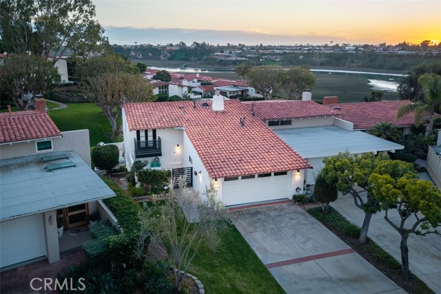 Front Image Thumbnail for CROC26029137