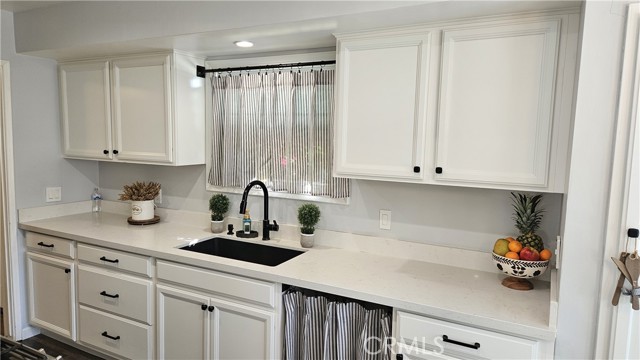 Detail Gallery Image 7 of 14 For 8603 Friends, Whittier,  CA 90602 - 3 Beds | 2 Baths