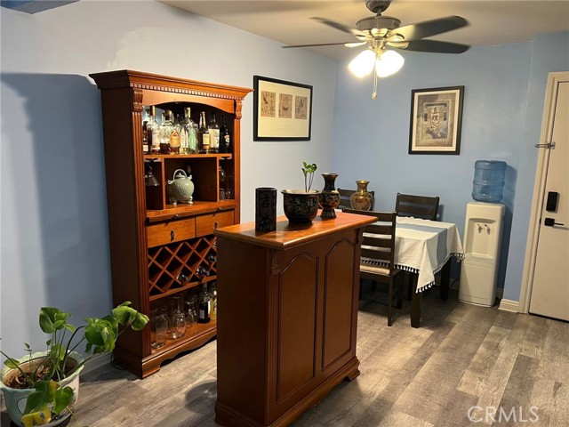 Detail Gallery Image 9 of 15 For 18620 Hatteras St #113,  Tarzana,  CA 91356 - 2 Beds | 2 Baths