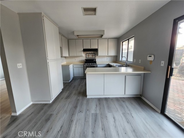 Detail Gallery Image 14 of 17 For 26068 Snow Creek Dr, Menifee,  CA 92586 - 4 Beds | 2 Baths