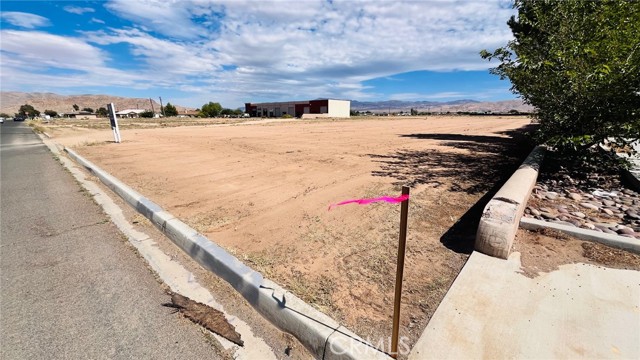0 Powhatan Road, Apple Valley CA: https://media.crmls.org/medias/0692a790-fcd9-4544-b124-4819369beb1d.jpg