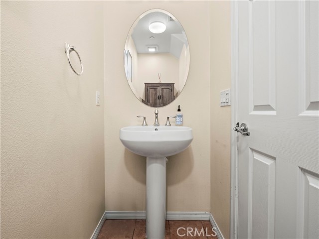24496 Marzal Street, Valencia CA: https://media.crmls.org/medias/069313fe-d7f5-4c1c-b47e-5ec9980325f9.jpg