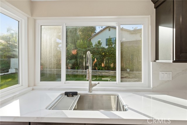 Detail Gallery Image 8 of 28 For 25302 Neptune Dr, Dana Point,  CA 92629 - 4 Beds | 2/1 Baths
