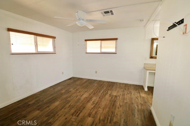 MLS #OC25237648 image #24