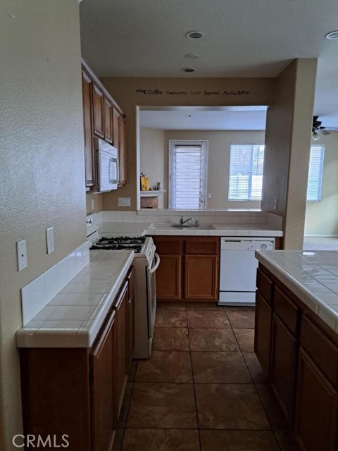 Image 10 of 23 For 27935 Cactus Avenue B