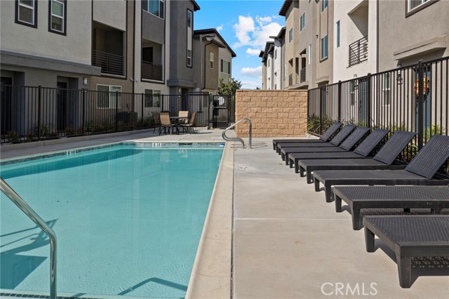 1114 Santo Antonio Drive, Colton CA: https://media.crmls.org/medias/06955163-d8d8-4a46-9a2d-341548679663.jpg