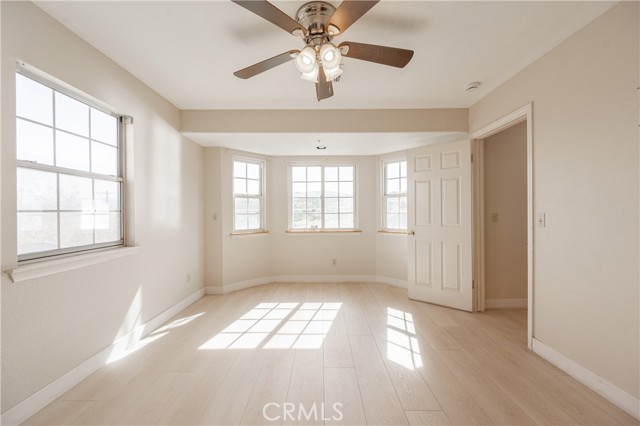 Detail Gallery Image 35 of 61 For 957 Sierra Hills Ln, Palmdale,  CA 93550 - 3 Beds | 2 Baths