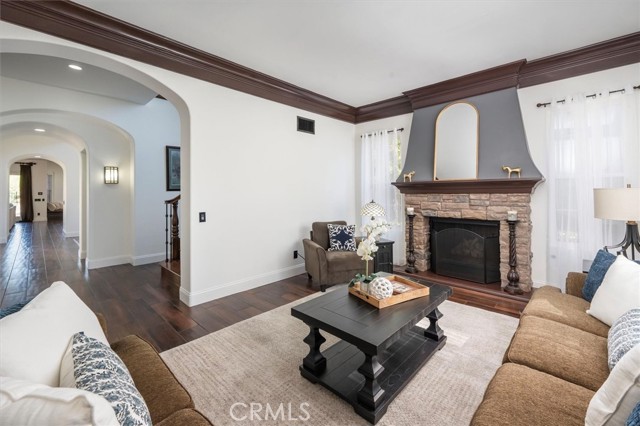 24816 Los Altos Drive, Valencia CA: https://media.crmls.org/medias/0695d690-1f4e-441b-b6b9-3b9f5a18d362.jpg