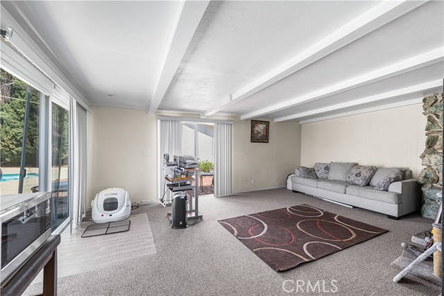 7948 Fallbrook Ave, West Hills CA: https://media.crmls.org/medias/06968fcf-603b-470b-821f-5b5738ec725a.jpg