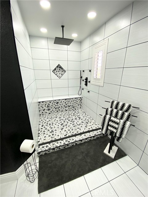 Detail Gallery Image 26 of 48 For 22761 Granite Dome, Canyon Lake,  CA 92587 - 3 Beds | 2/1 Baths