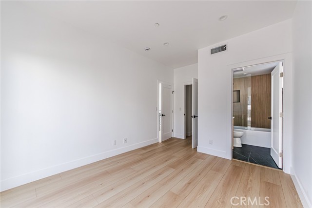 Detail Gallery Image 32 of 43 For 13461 Beach Ave, Marina Del Rey,  CA 90292 - – Beds | – Baths