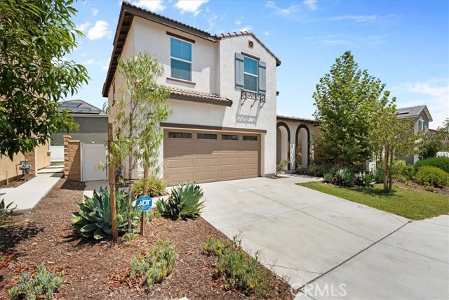 Detail Gallery Image 4 of 50 For 2335 Powell Dr, Rialto,  CA 92377 - 3 Beds | 2/1 Baths