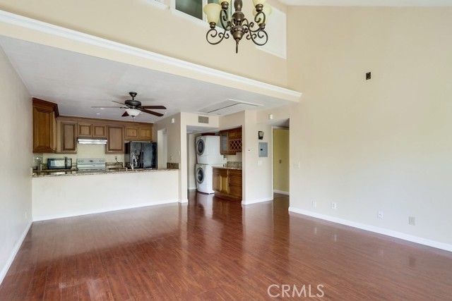 505 Orange Blossom, Irvine CA: https://media.crmls.org/medias/0697db55-f9f8-46d2-a336-10f42c02e930.jpg