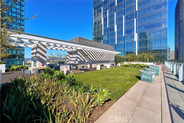 877 Francisco, 1717 photo 2