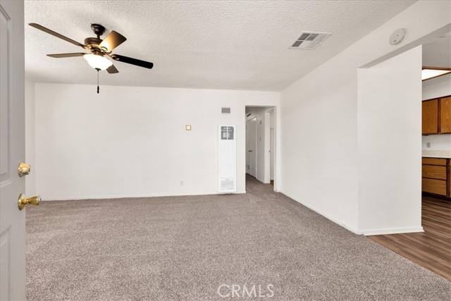 Detail Gallery Image 5 of 34 For 5930 Rose Ellen Ave, Twentynine Palms,  CA 92277 - 3 Beds | 2 Baths