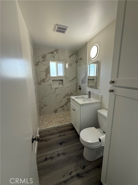 Detail Gallery Image 8 of 13 For 9966 Locust Ave, Hesperia,  CA 92345 - 2 Beds | 1 Baths