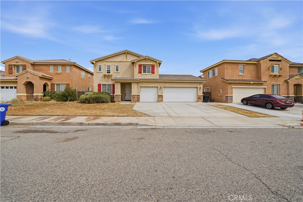 11794 Forest Park