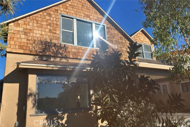 Detail Gallery Image 2 of 47 For 2410 8th Ave, Los Angeles,  CA 90018 - 6 Beds | 3 Baths