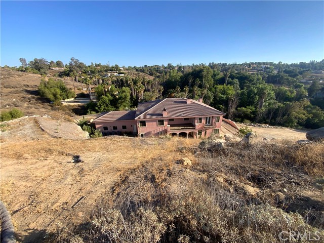 17190 Small Canyon Lane, Riverside CA: https://media.crmls.org/medias/069af15b-9598-48d0-9f0f-995915789a12.jpg