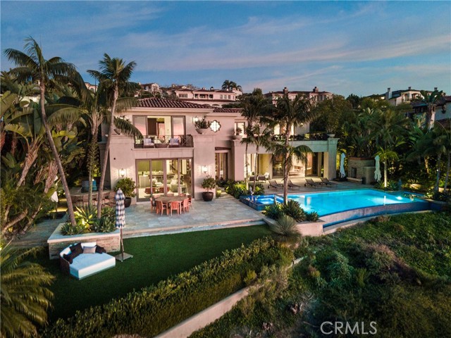 9 Sailcrest, Newport Coast CA: https://media.crmls.org/medias/069bca6c-f97f-4a1f-928f-cdd4965b173d.jpg