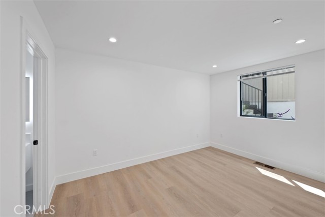 Detail Gallery Image 12 of 13 For 4812 Mascot St, Los Angeles,  CA 90019 - 3 Beds | 3 Baths