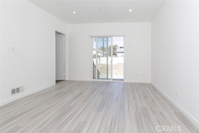 Detail Gallery Image 22 of 40 For 1039 E Santa Anita Ave, Burbank,  CA 91501 - 3 Beds | 3 Baths