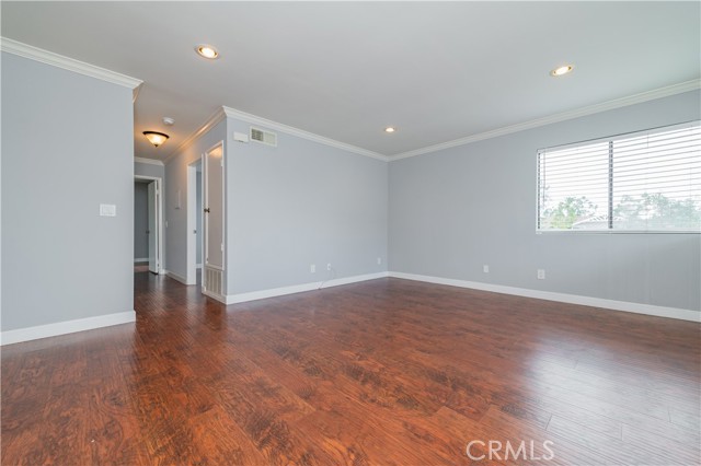 Detail Gallery Image 3 of 13 For 37 Tarocco, Irvine,  CA 92618 - 2 Beds | 2 Baths
