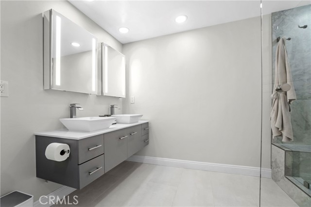 Detail Gallery Image 25 of 37 For 308 S Cabrillo Ave #3,  San Pedro,  CA 90731 - 2 Beds | 2 Baths