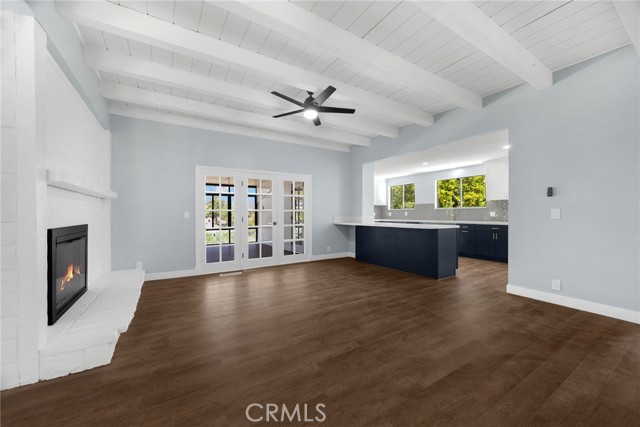 220 W Highland Avenue, Redlands CA: https://media.crmls.org/medias/069e2387-e6df-41e8-8ad1-632a79abb3e0.jpg